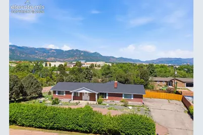104 Chamberlin Avenue, Colorado Springs, CO 80906 - Photo 2