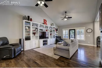 18376 Heavens Place, Monument, CO 80132 - Photo 12