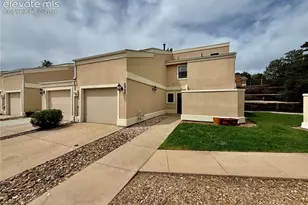 6963 Gayle Lyn Ln, Colorado Springs, CO 80919 - Photo 2