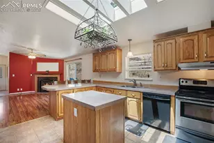 1011 W Bison Creek Trail, Divide, CO 80814 - Photo 8