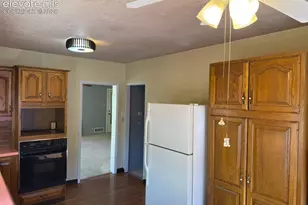 2002 Wyoming Ave, Pueblo, CO 81004 - Photo 30