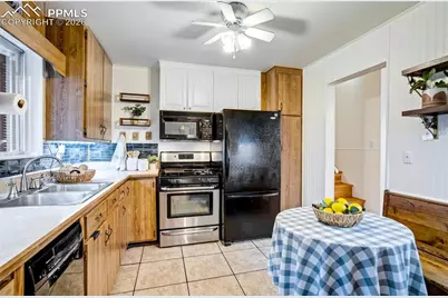 1610 Dixon Drive, Colorado Springs, CO 80909 - Photo 8