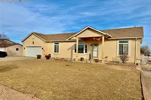1036 S Los Charros Dr, Pueblo, CO 81007 - Photo 2