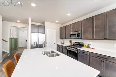 5228 Roundhouse Drive, Colorado Springs, CO 80925 - Photo 6