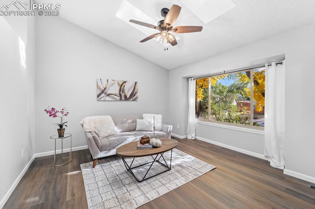 1580 Witches Willow Ln, Colorado Springs, CO 80906-6207