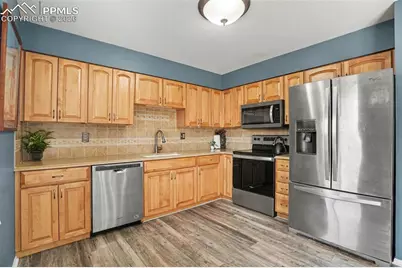 5465 Escondido Drive, Colorado Springs, CO 80918 - Photo 6