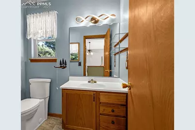 315 E Gunnison Avenue, Woodland Park, CO 80863 - Photo 10