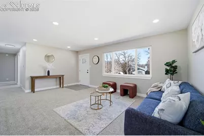 1341 Shenandoah Drive, Colorado Springs, CO 80910 - Photo 8