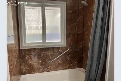 72 Hanson Lane, Pueblo, CO 81001 - Photo 16