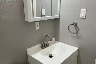 72 Hanson Ln, Pueblo, CO 81001 - Photo 16