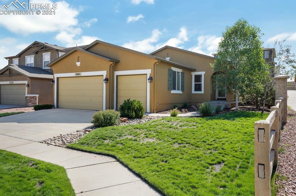7987 Mount Huron Trl, Colorado Springs, CO 80924-8002