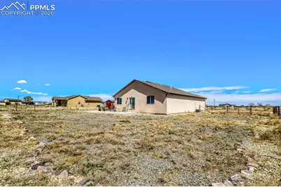 555 N Verbena Drive, Pueblo, CO 81007 - Photo 36