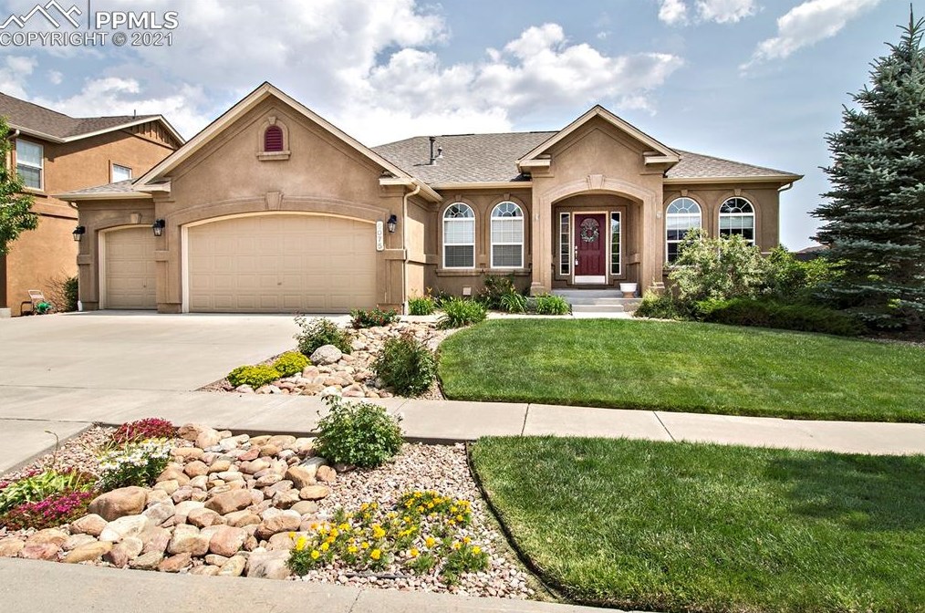 6075 Harney Dr, Colorado Springs, CO 80924-2038
