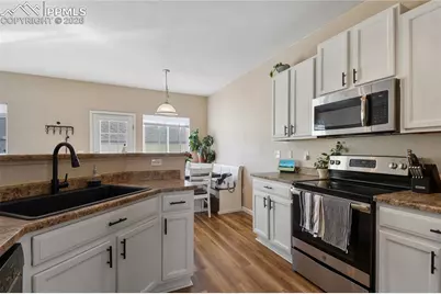 2267 St James Drive, Colorado Springs, CO 80910 - Photo 10