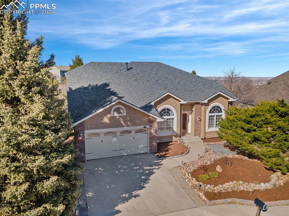 50 Ravenglass Way, Colorado Springs, CO 80906-7965