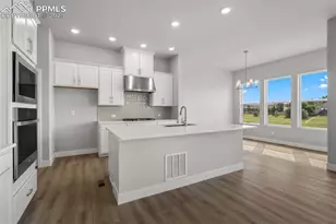 4585 Peak Crst Vw, Colorado Springs, CO 80918 - Photo 4