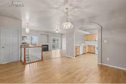 250 E Poppy Lane, Pueblo, CO 81007 - Photo 8