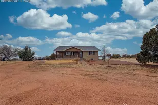 855 Marilyn Dr, Penrose, CO 81240 - Photo 2