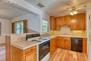 1302 Margo Ln, Colorado Springs, CO 80909 - Photo 14