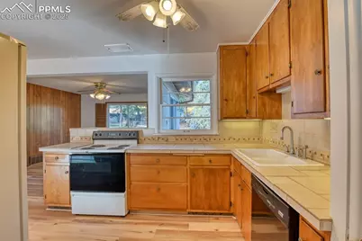 1302 Margo Lane, Colorado Springs, CO 80909 - Photo 16