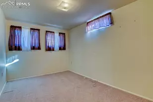 1302 Margo Ln, Colorado Springs, CO 80909 - Photo 38