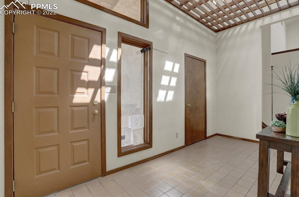 1610 Gold Camp Rd, Colorado Springs CO 80906-5817 exterior