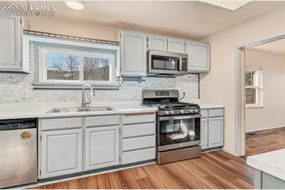 107 Oak Place, Manitou Springs, CO 80829 - Photo 14