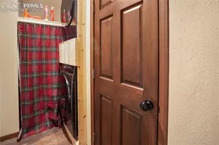 17 Red Cloud Cir, Cripple Creek, CO 80813 - Photo 24