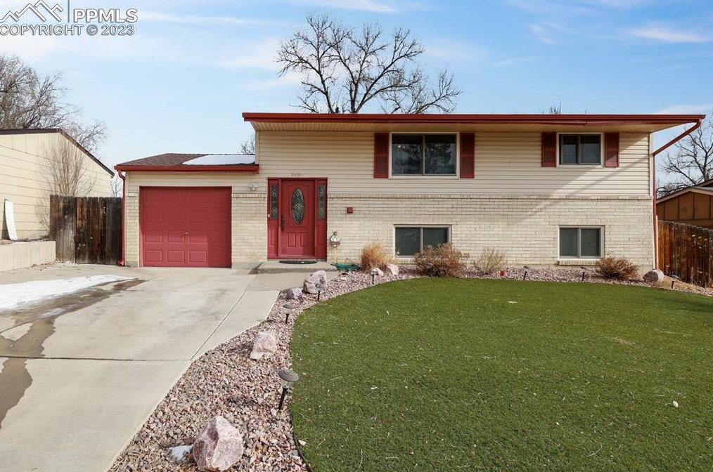 1435 Peterson Rd, Colorado Springs, CO 80915-3138