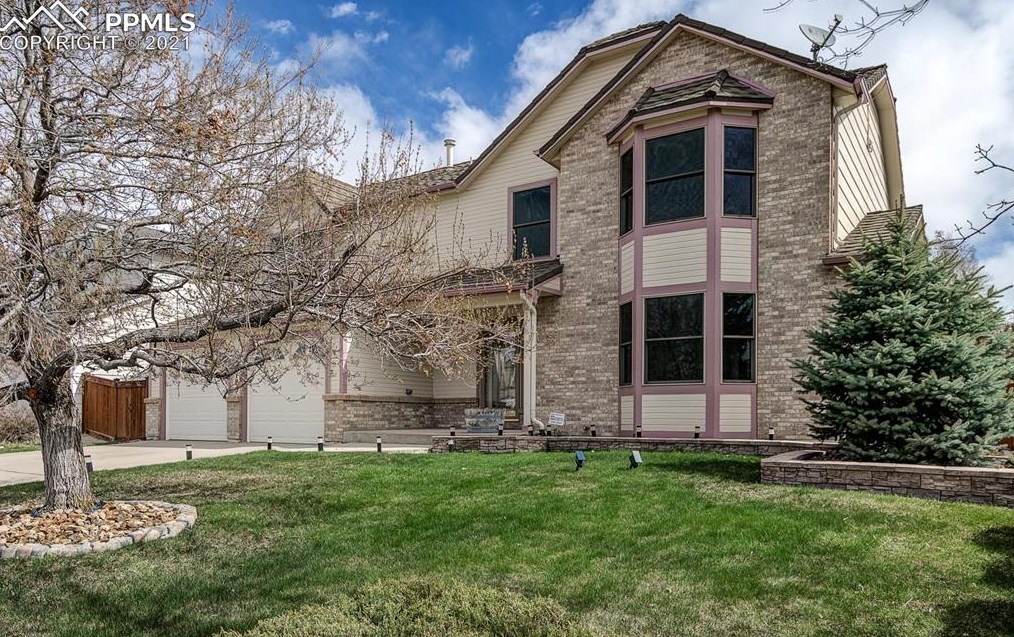 9185 Estebury Cir, Colorado Springs, CO 80920-7560