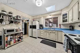 433 Ponderosa Dr, Colorado Springs, CO 80911 - Photo 8