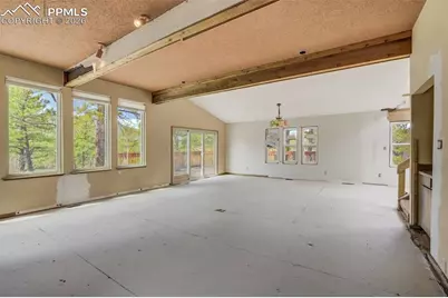 570 Buckeye Drive, Colorado Springs, CO 80919 - Photo 8