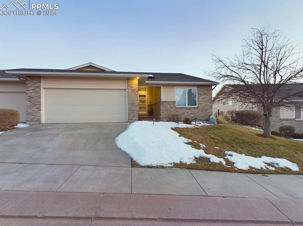 4255 Stonesthrow Vw, Colorado Springs, CO 80922-3172