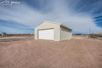 965 N Cimarron Drive, Pueblo, CO 81007 - Photo 32