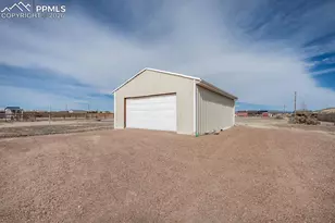 965 N Cimarron Dr, Pueblo, CO 81007 - Photo 32