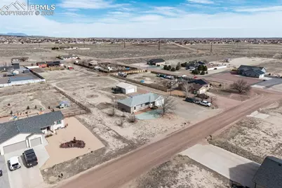 965 N Cimarron Drive, Pueblo, CO 81007 - Photo 38