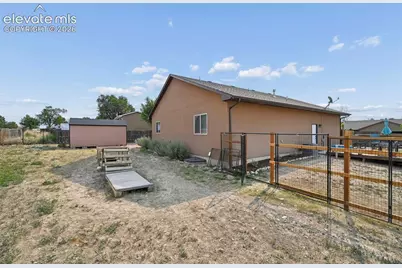 645 S Greenway Avenue, Pueblo, CO 81007 - Photo 24