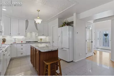 6125 Spurwood Drive, Colorado Springs, CO 80918 - Photo 12