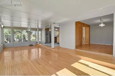 2240 Mesa Road, Colorado Springs, CO 80904 - Photo 8