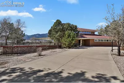 2240 Mesa Road, Colorado Springs, CO 80904 - Photo 2