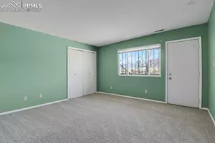 2240 Mesa Rd, Colorado Springs, CO 80904 - Photo 34