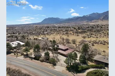 2240 Mesa Road, Colorado Springs, CO 80904 - Photo 42
