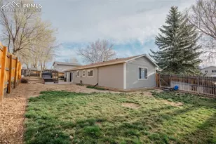 2010 Shawnee Dr, Colorado Springs, CO 80915 - Photo 32