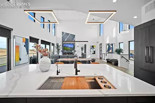 5425 Schaefer Ln, Pueblo, CO 81004 - Photo 8