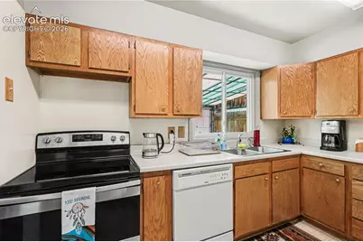 303 Elmwood Drive, Colorado Springs, CO 80907 - Photo 8