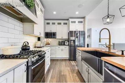 11428 Shaugnessy Road, Colorado Springs, CO 80908 - Photo 8