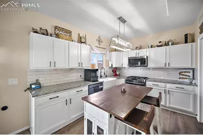 689 N McCulloch Boulevard, Pueblo, CO 81007 - Photo 10