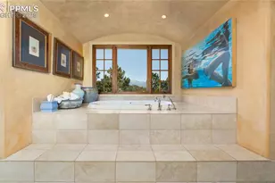 4896 Stonehill Rd, Colorado Springs, CO 80918 - Photo 24