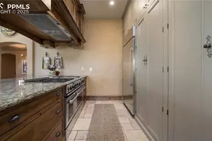 4896 Stonehill Rd, Colorado Springs, CO 80918 - Photo 12