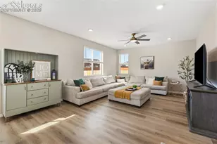 10482 Rolling Peaks Dr, Peyton, CO 80831 - Photo 4